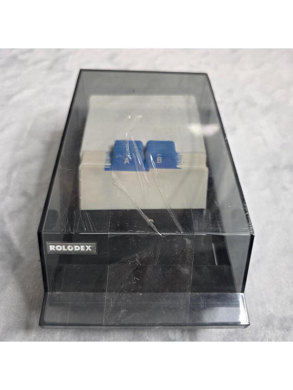Vintage 1980s Rolodex VIP-24C Card File with Dividersfor 4" x 2.25"